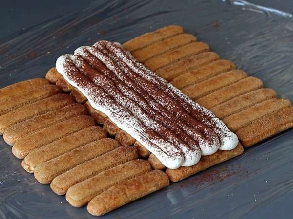 Kahve severler için kalıpsız Tiramisu şekilli kütük - Hazırlık adım 5