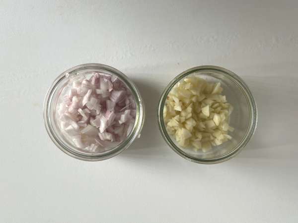 Tavada kızartılmış mantarlar için hızlı ve kolay tarif - Hazırlık adım 2