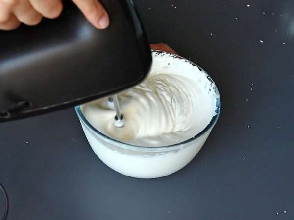 Bu kırmızı meyve kütüğünü yapmak için kalıba ihtiyacınız yok! - Hazırlık adım 1