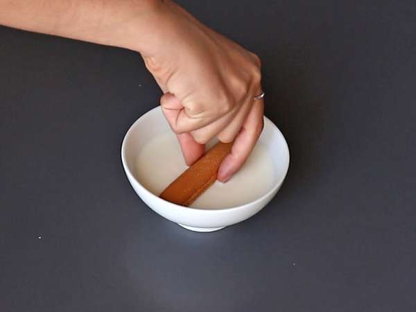 Bu kırmızı meyve kütüğünü yapmak için kalıba ihtiyacınız yok! - Hazırlık adım 2