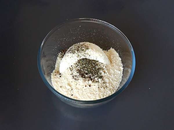 Aperatifler için peynir topları - Hazırlık adım 1