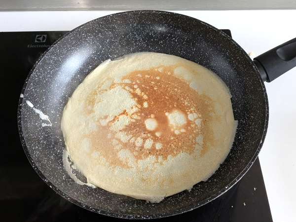 Crespelle ricotta ve mantar: her durum için mükemmel kremalı vejetaryen tarif - Hazırlık adım 5