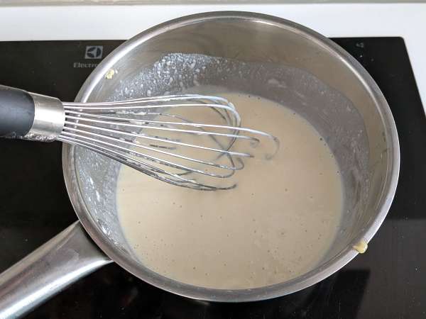 Crespelle ricotta ve mantar: her durum için mükemmel kremalı vejetaryen tarif - Hazırlık adım 7