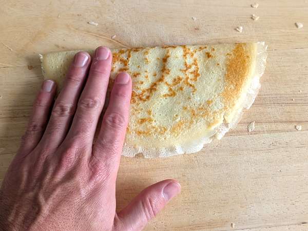 Crespelle ricotta ve mantar: her durum için mükemmel kremalı vejetaryen tarif - Hazırlık adım 9