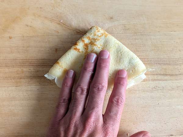 Crespelle ricotta ve mantar: her durum için mükemmel kremalı vejetaryen tarif - Hazırlık adım 10