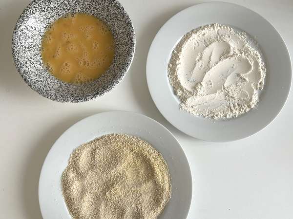 Çıtır çıtır, ağızda eriyen keçi peyniri kütüğü Air Fryer ile pane edilmiş: mutlak konfor! - Hazırlık adım 3