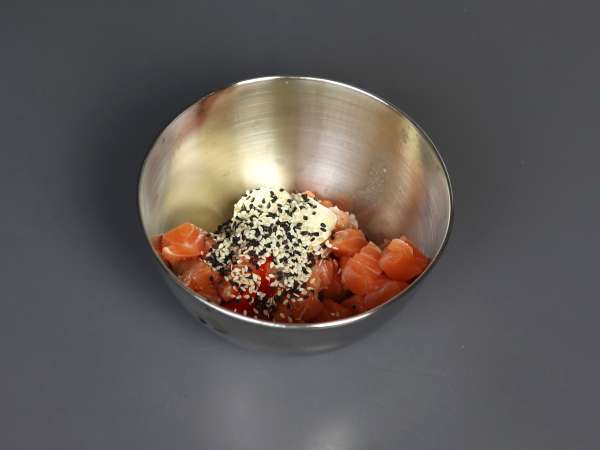 Asya tacoları: pirinç cipsinde somon tartar - Hazırlık adım 4