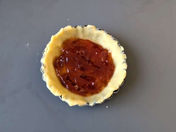 Çilek reçelli Sevgililer Günü tartları: romantik ev yapımı ikramlar - Hazırlık adım 4