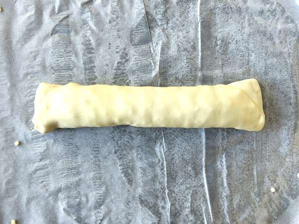 Mozzarellalı pestolu puf börekler fritözde 15 dakikada hazır! - Hazırlık adım 3