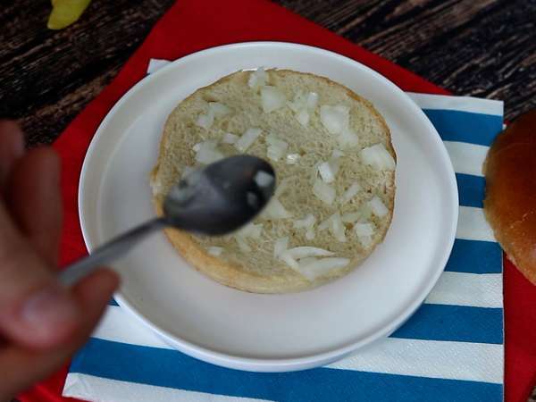 Cheeseburger, herkesin sevdiği meşhur burger! - Hazırlık adım 3