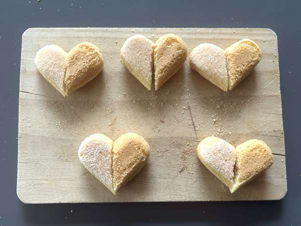 Çikolata ve Antep fıstığı kaplamalı soletilla kalpleri - Hazırlık adım 4