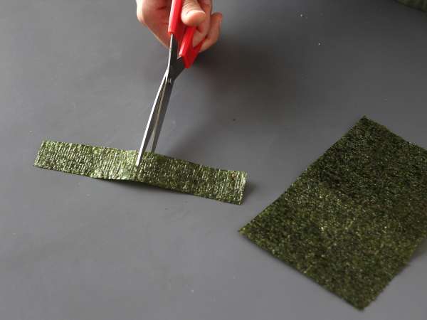 Soya sosunda korunmuş yumurta sarısı ile onigiri - Hazırlık adım 4