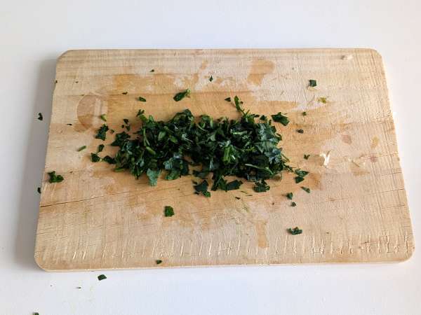 Hava fritözünde yumuşak köfte: sığır eti ile hızlı ve kolay tarif - Hazırlık adım 2