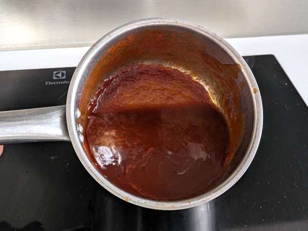 Tatlı ve ekşi barbekü soslu fritözde köfte: kolay ve lezzetli tarif - Hazırlık adım 3