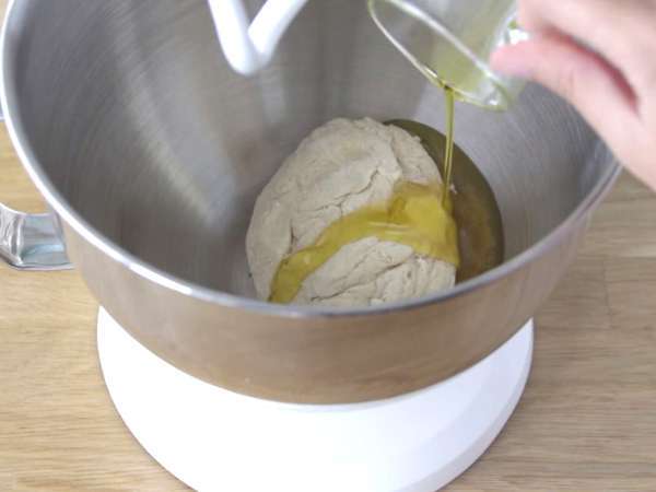 Nemli Margherita pizza - Hazırlık adım 3