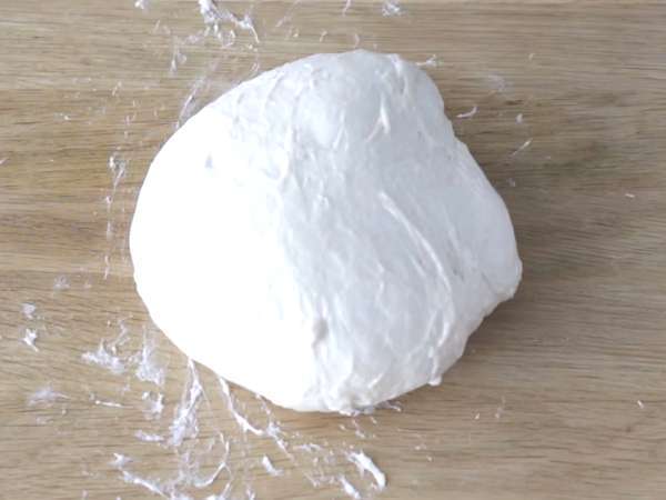 Nemli Margherita pizza - Hazırlık adım 6