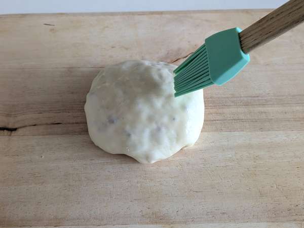 Havalı fritöz burger ekmeği: hızlı ve lezzetli bir akşam yemeği için harika - Hazırlık adım 7