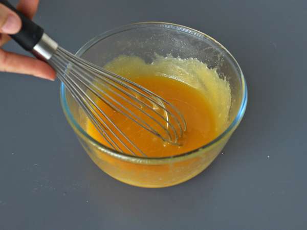 Ekstra fondanlı baş aşağı muzlu kek - Hazırlık adım 4