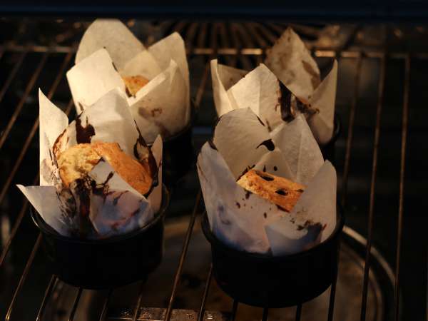 Ekstra gurme muzlu ve çikolatalı kekler - Hazırlık adım 10