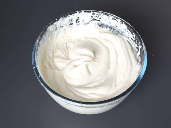 Madlen ile kırmızı meyveli charlotte - Hazırlık adım 3