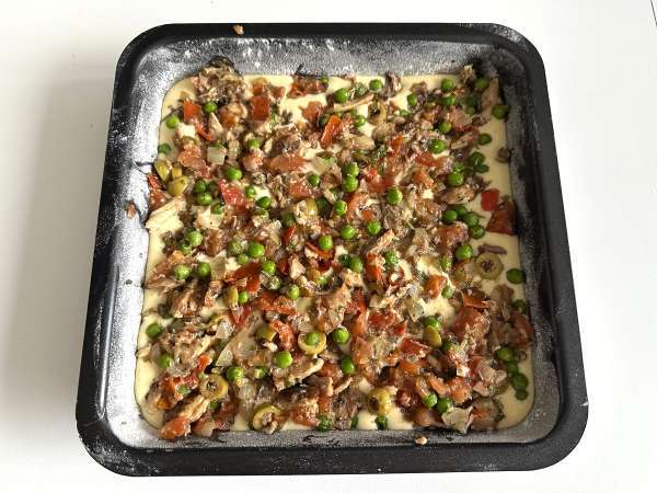 Sardalya keki: basit, nemli ve lezzetli bir tarif - Hazırlık adım 8