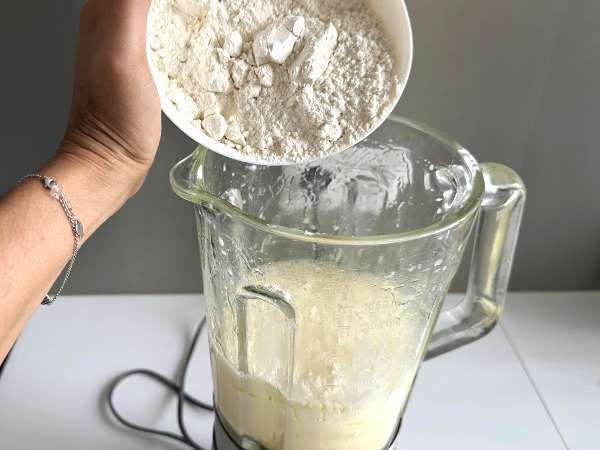 Blenderda tuzlu kek hamuru: hızlı, kolay ve ultra nemli - Hazırlık adım 4