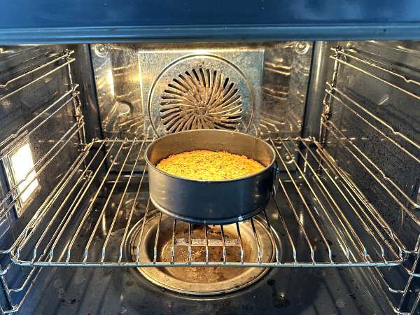 Ultra nemli antep fıstıklı, misket limonlu ve kabaklı kek - Hazırlık adım 8