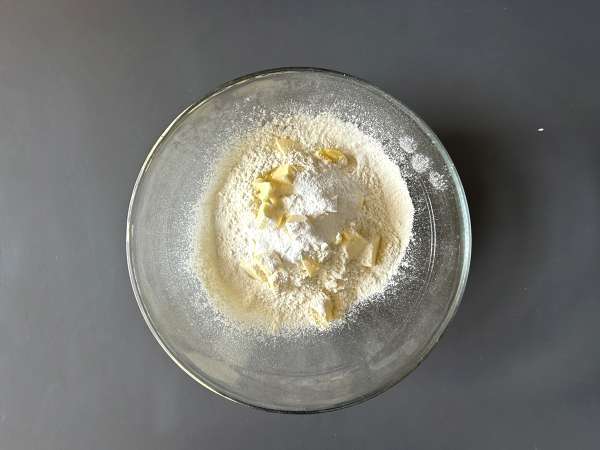 Çilekli kurabiye, asla başarısız olmayan Amerikan çilek kremalı kurabiye - Hazırlık adım 2