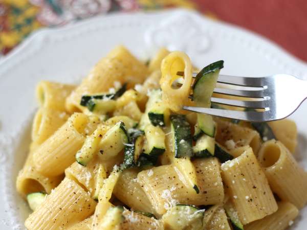 Kabak Carbonara: yapımı kolay vejetaryen tarif - Hazırlık adım 10