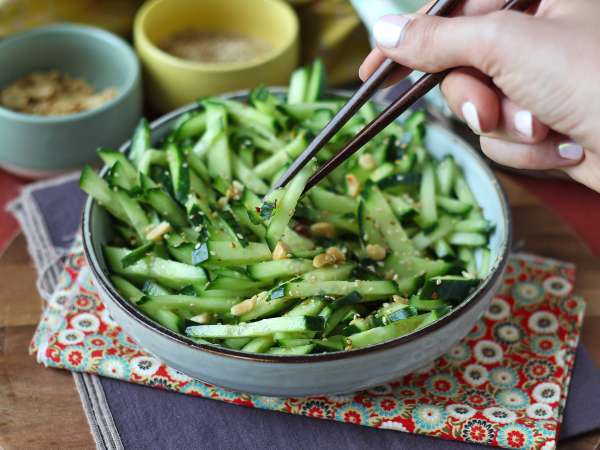 Fıstıklı baharatlı salatalık salatası - Hazırlık adım 9