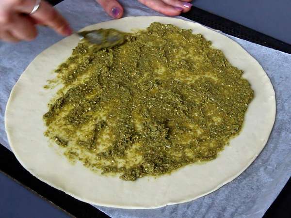 Pesto ve kabaklı tart: tıpkı yaz gibi kokan kolay bir tarif! - Hazırlık adım 3