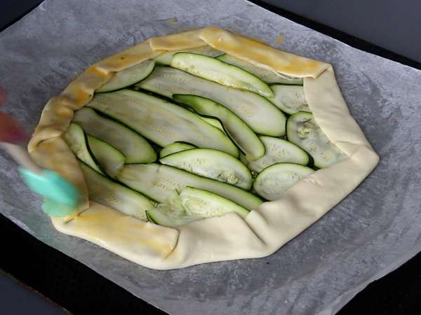 Pesto ve kabaklı tart: tıpkı yaz gibi kokan kolay bir tarif! - Hazırlık adım 5