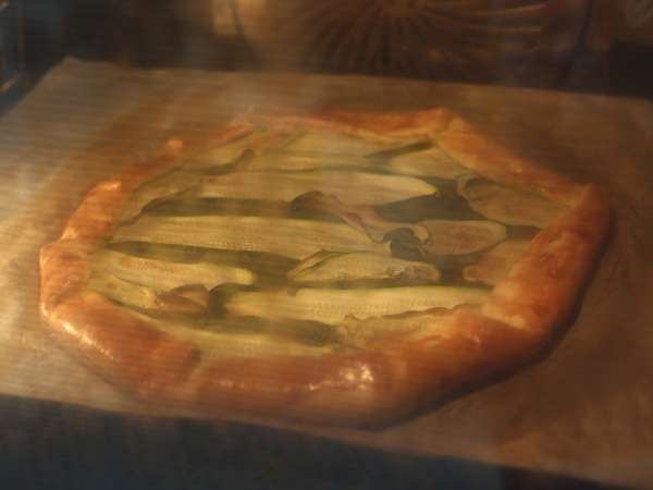 Pesto ve kabaklı tart: tıpkı yaz gibi kokan kolay bir tarif! - Hazırlık adım 6
