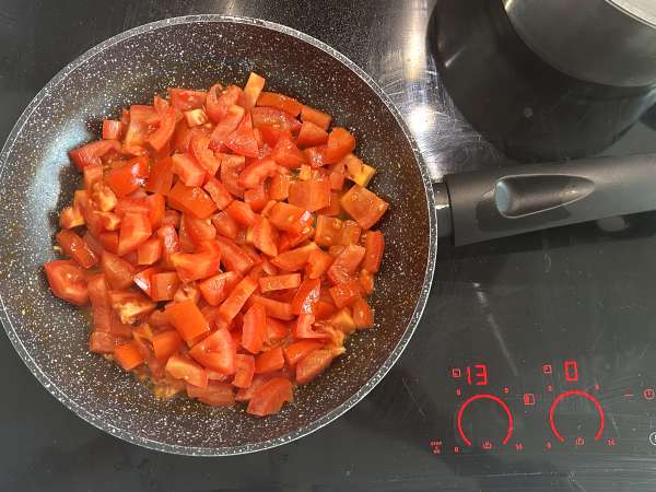 Kinoa, kırmızı fasulye ve mısırlı proteinli salata - Hazırlık adım 4