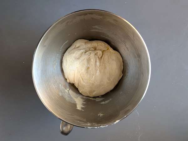 Soğanlı ve biberiyeli rustik focaccia - Hazırlık adım 7