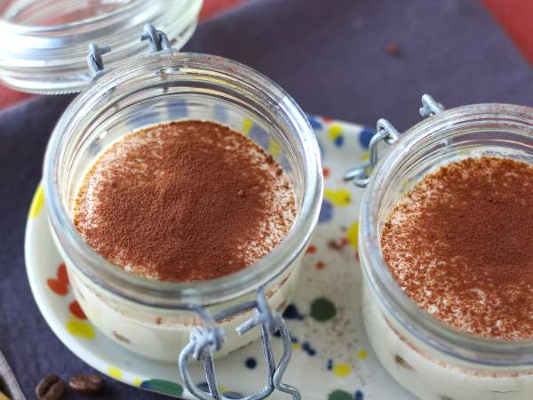 Mascarpone ve yumurta kullanmadan ipeksi tofu ile tiramisu - Hazırlık adım 5