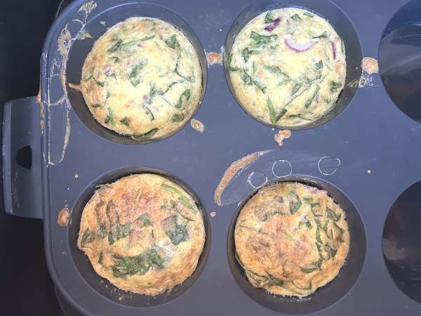 Hava Fritözünde Süzme Peynirli Yumurta Topları: Kolay ve Protein Zengin Yumurta Topları - Hazırlık adım 4