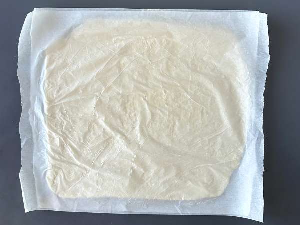 Lor Peynirli Pizza - Hazırlık adım 4