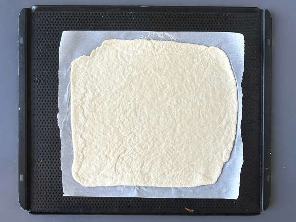 Lor Peynirli Pizza - Hazırlık adım 5