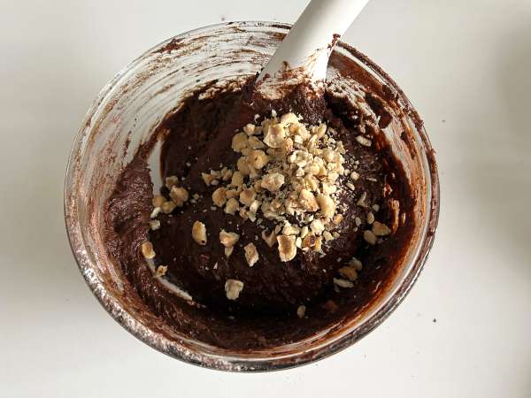 Tereyağı ve yağsız tatlı patatesli brownie - Hazırlık adım 5