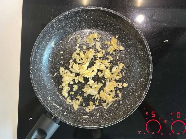 Air Fryer’da Dauphinois usulü balkabağı grateni - Hazırlık adım 2