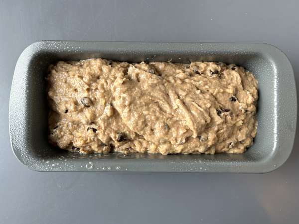 Miso, ceviz ve çikolatalı vegan muzlu kek - Hazırlık adım 7