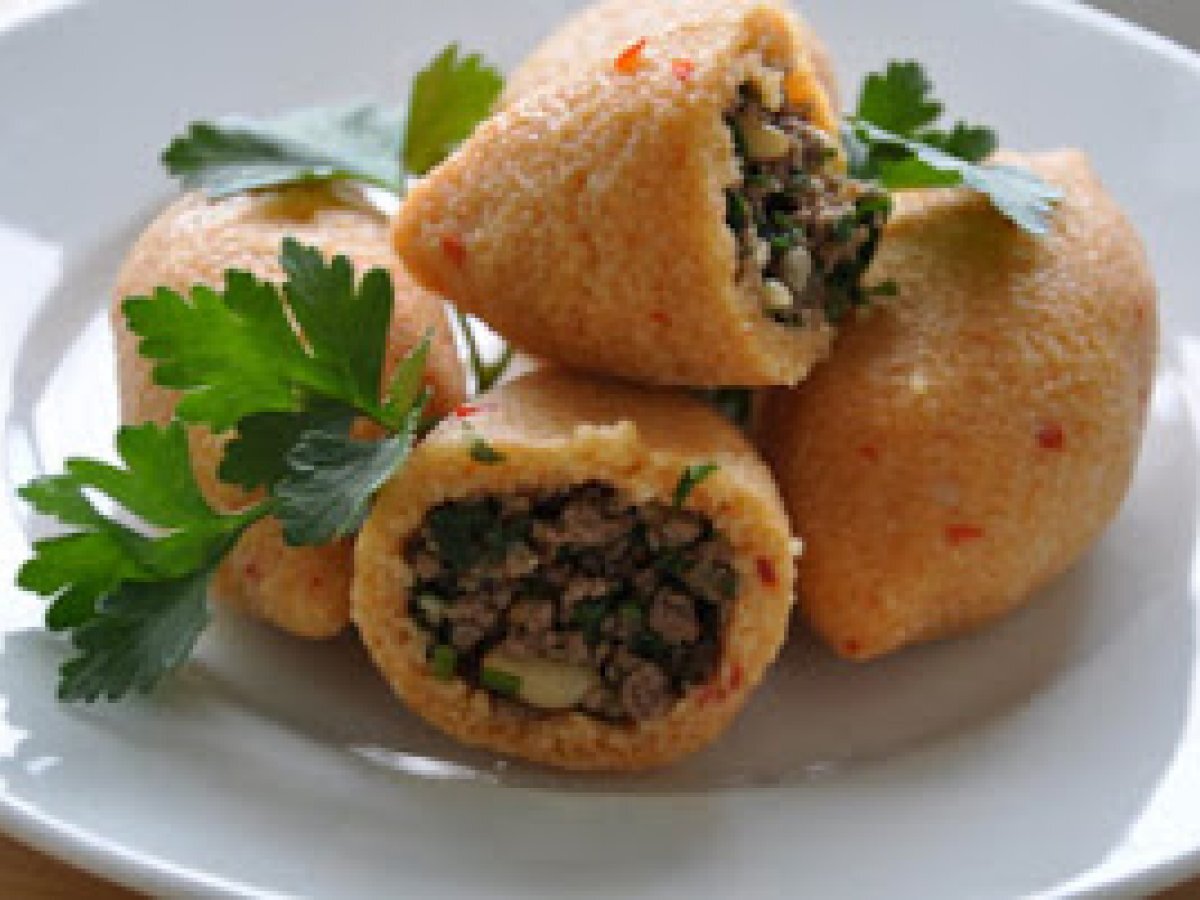 Adım adım içli köfte tarifi