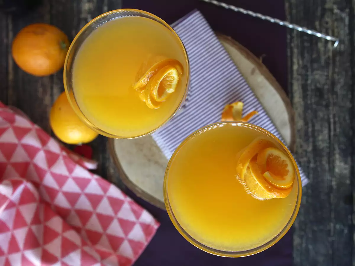 Agua de Valencia, evde yapabileceğiniz cava ve portakallı Akdeniz kokteyli. - fotoğraf 6