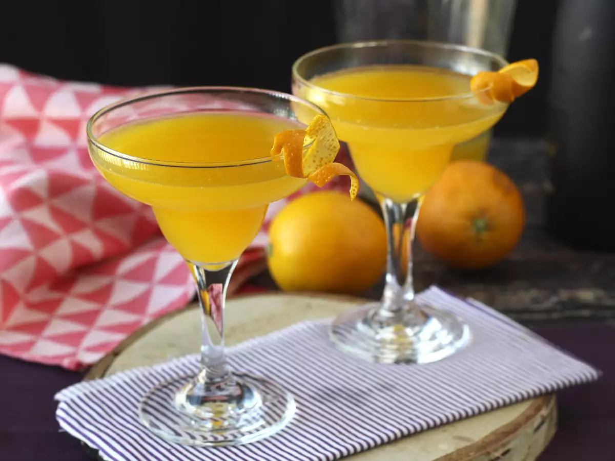 Agua de Valencia, evde yapabileceğiniz cava ve portakallı Akdeniz kokteyli. - fotoğraf 7
