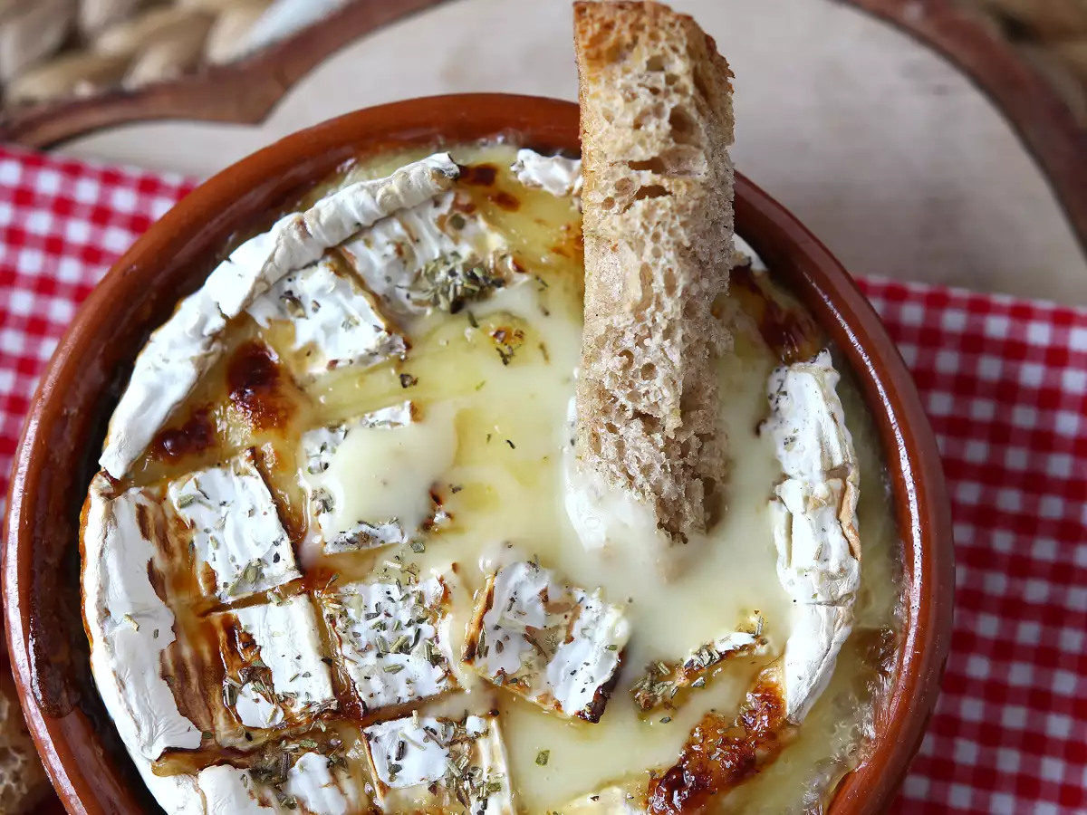Air Fryer’da Akışkan Camembert Peyniri - fotoğraf 5