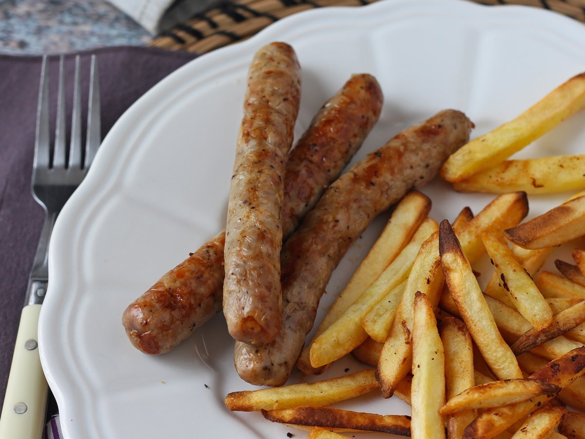 Air Fryer'da sosisleri nasıl pişirebilirim? - fotoğraf 2