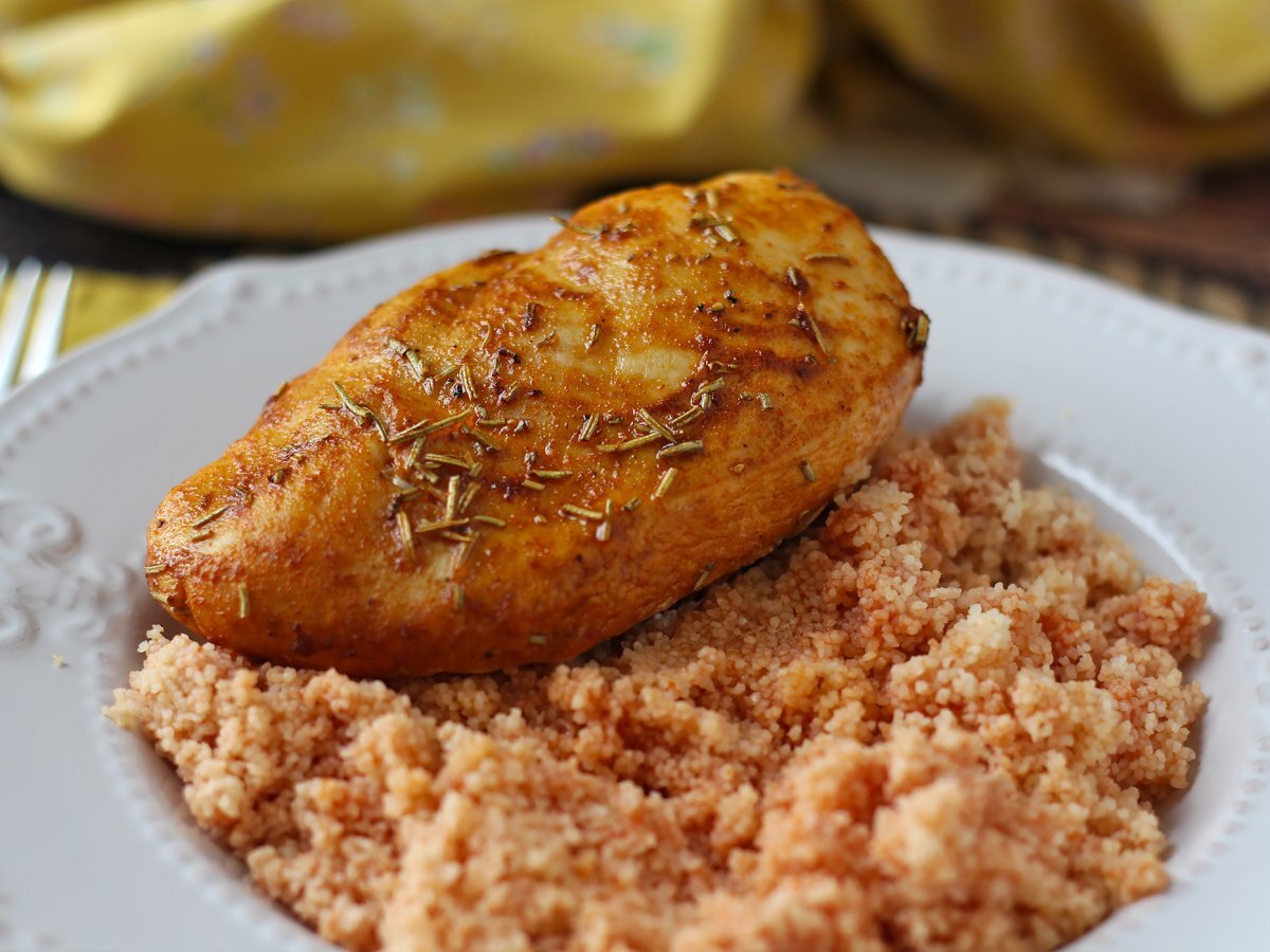 Air Fryer'da tavuk göğsünü nasıl pişiririm?