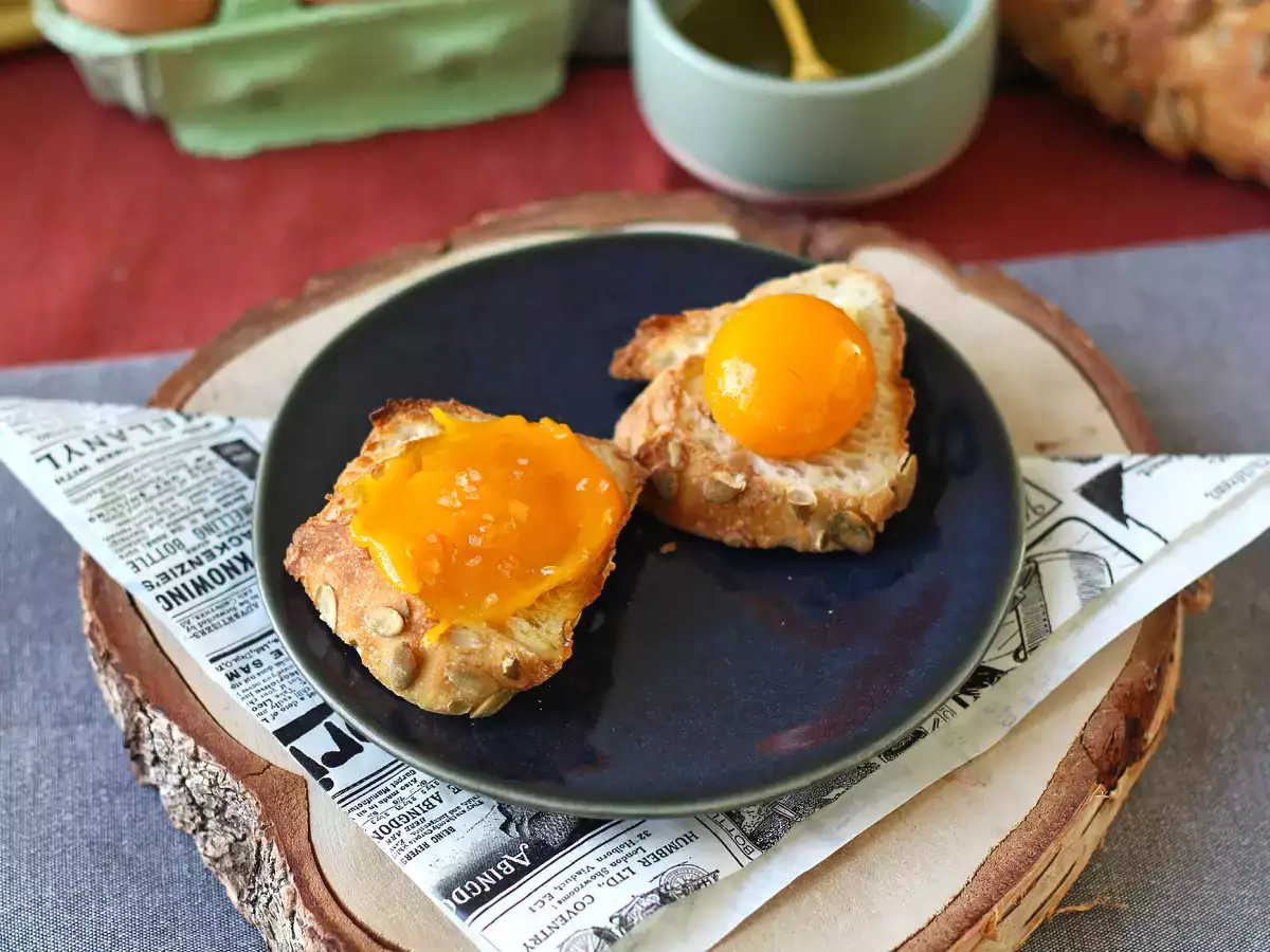 Air Fryer sürülmüş şekerlenmiş yumurta sarısı