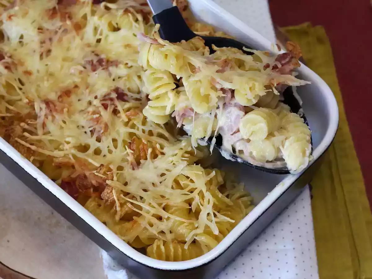 Airfryer'da jambonlu ve peynirli makarna graten - fotoğraf 2